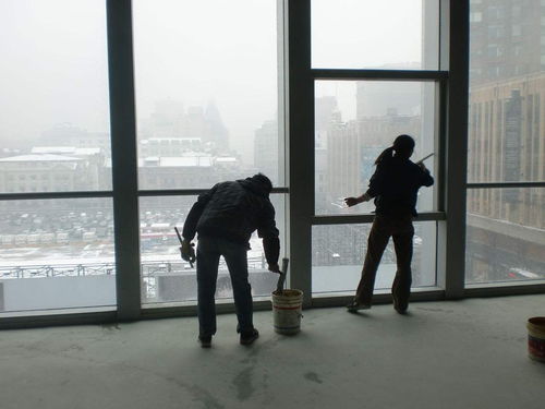 新房開荒保潔 從零開始的清潔指南與物業(yè)管理角色解析